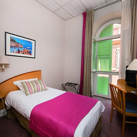 Bleues Balmoral Отель 3*