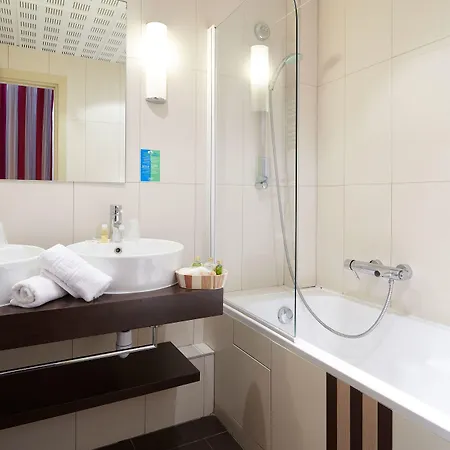 酒店 布鲁斯巴尔莫勒尔蓝色假日酒店酒店 芒通