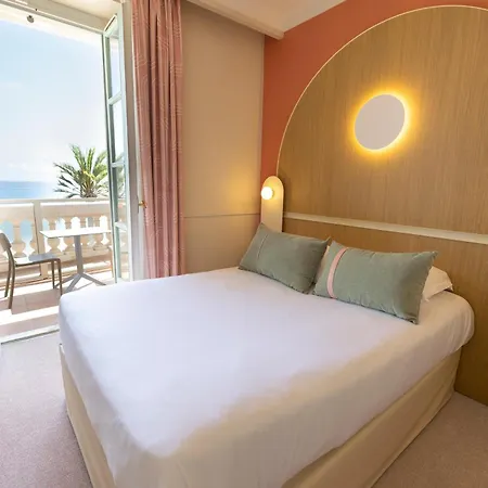 Bleues Balmoral 3* Menton