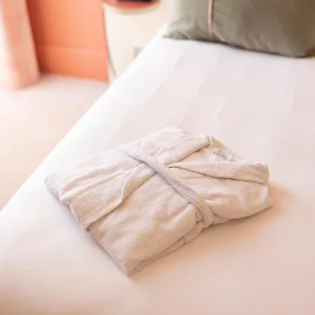 布鲁斯巴尔莫勒尔蓝色假日酒店酒店 酒店