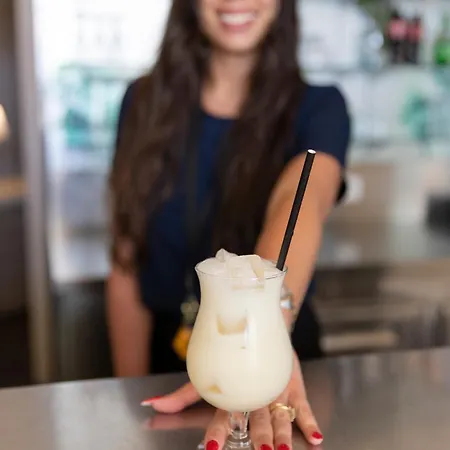 布鲁斯巴尔莫勒尔蓝色假日酒店酒店