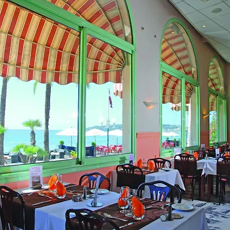 Bleues Balmoral Отель 3*