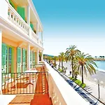 Bleues Balmoral Hotel