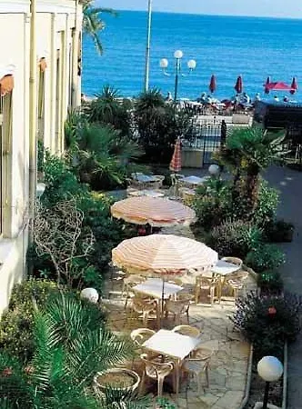 Bleues Balmoral 3*