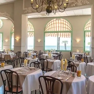 Hotel Bleues Balmoral 3*
