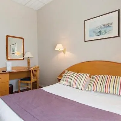 Bleues Balmoral Hotel 3*