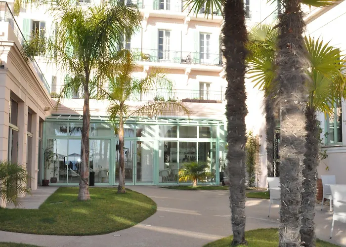 Bleues Balmoral 3*