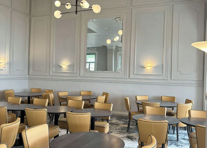 Bleues Balmoral Hotell Menton