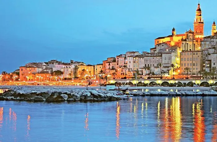 فندق Bleues Balmoral مينتون